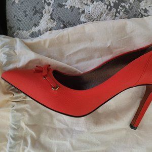 Lanvin women's pumps sz 8